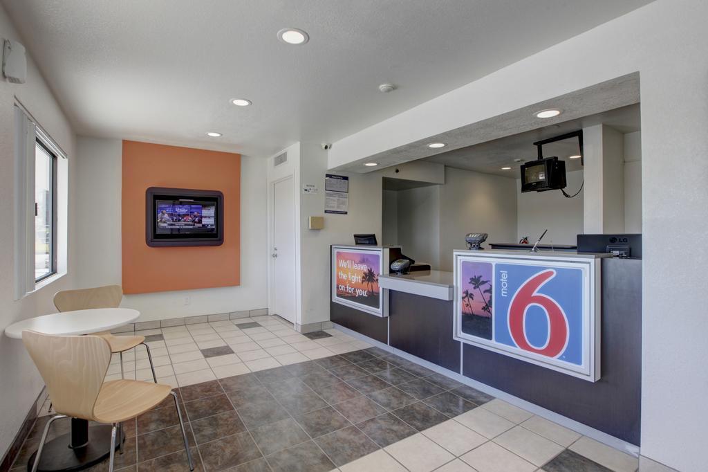6-corona, Ca Corona