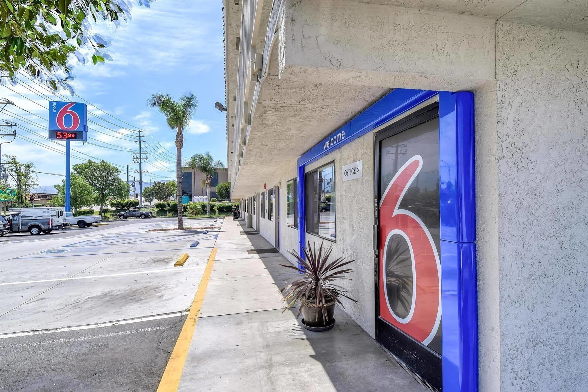 6-corona, Ca
